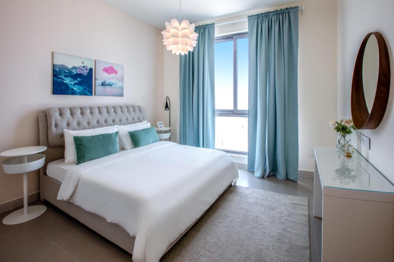 A Luxury Aprt 2 Bedrooms Balcony With Wonderful View Mall Access Hi Speed Wifi Beach Access & Much More For Family Only Samaheej Екстер'єр фото